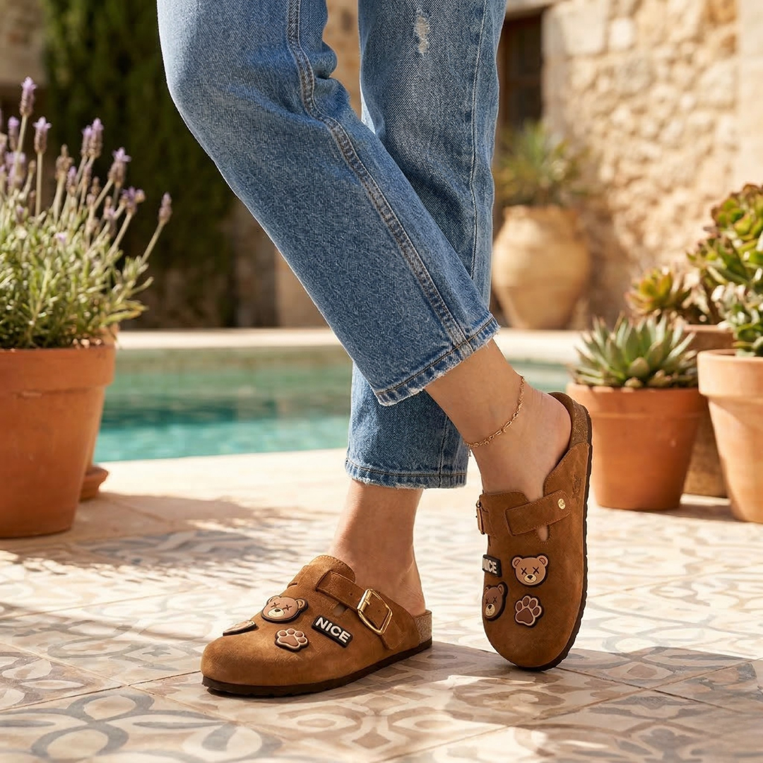 Mules Camel Aplique Osito Mujer 145315