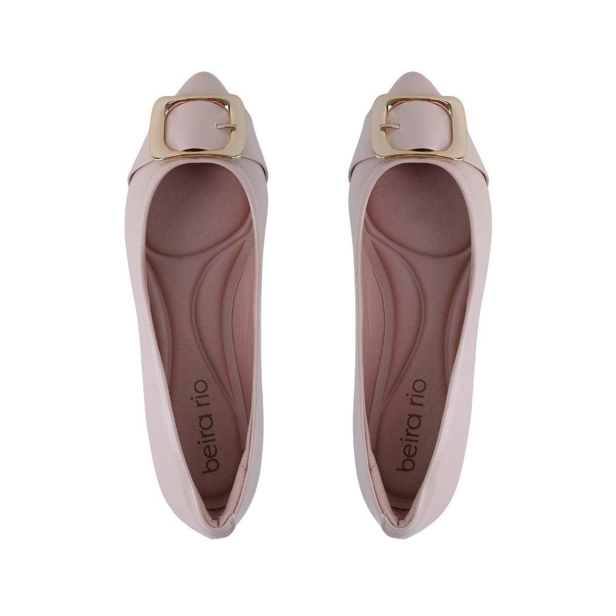 Vista general de flats nude elegantes con hebilla dorada y suela sintetica