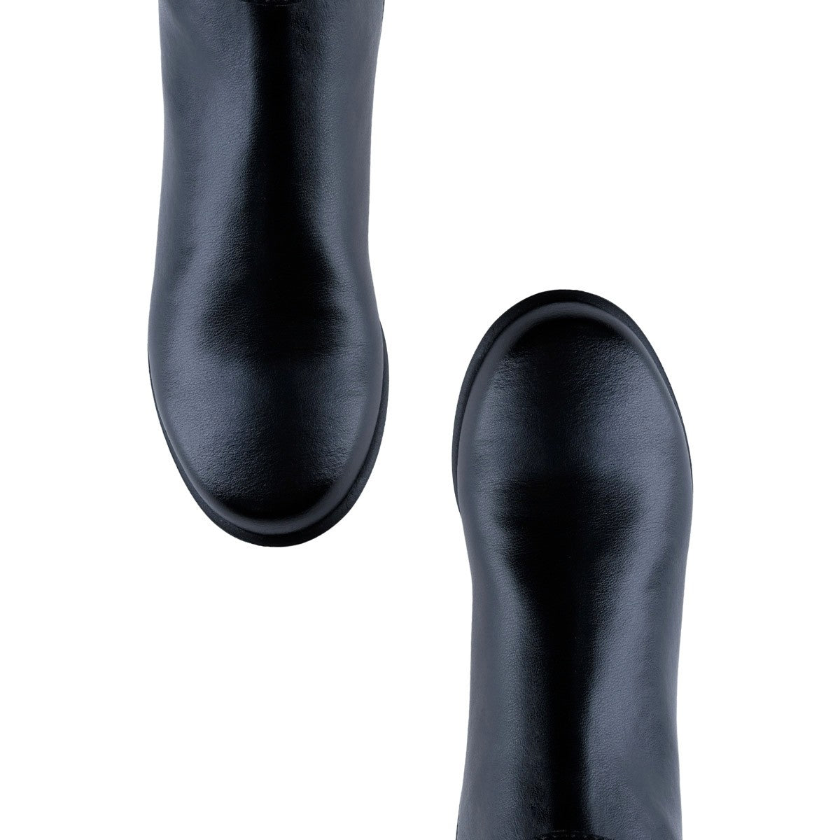 Bota negra hebilla decorativa