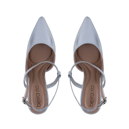 Zapatilla de fiesta plateada slingback con puntera puntiaguda