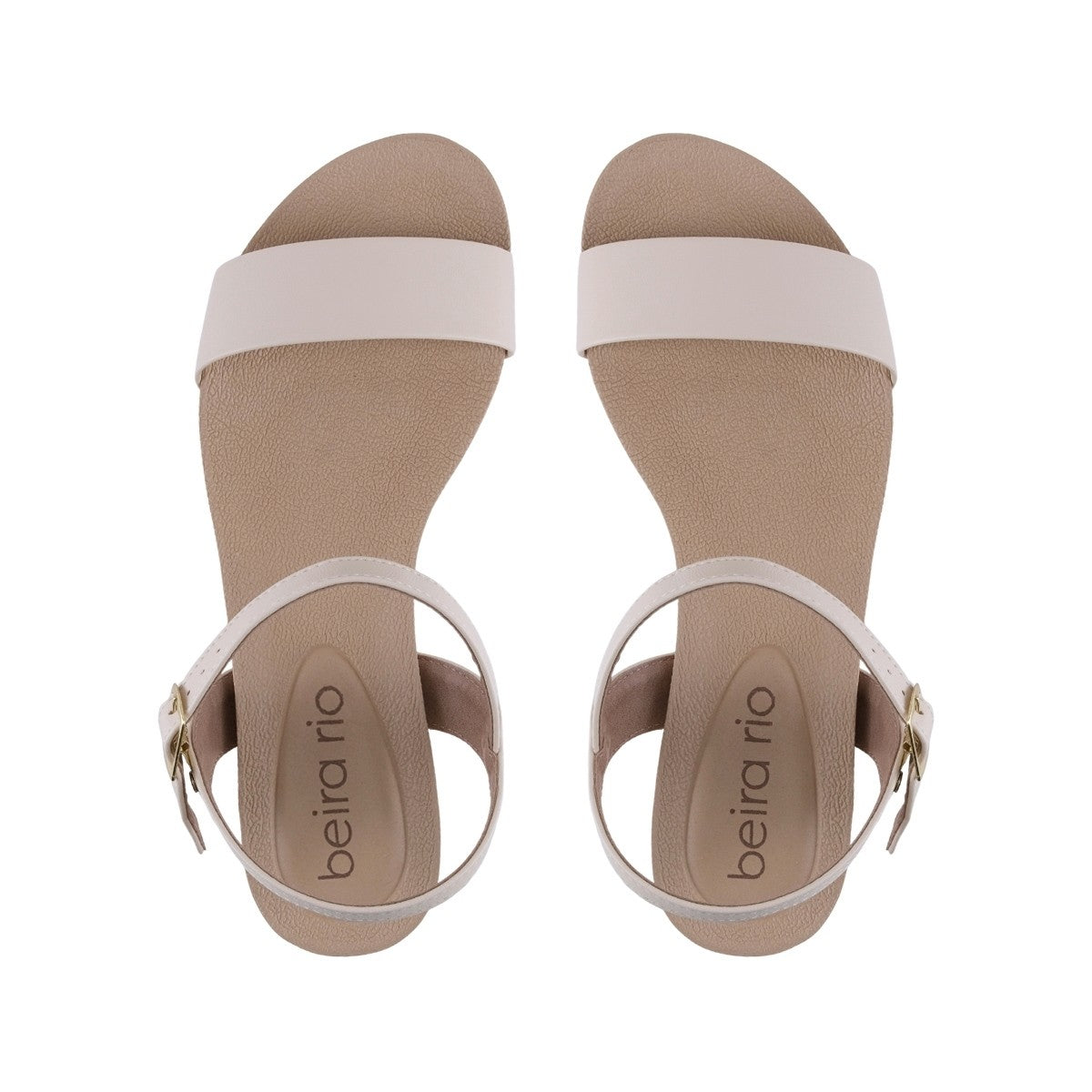 Sandalia de cuña beige con talón descubierto y correa