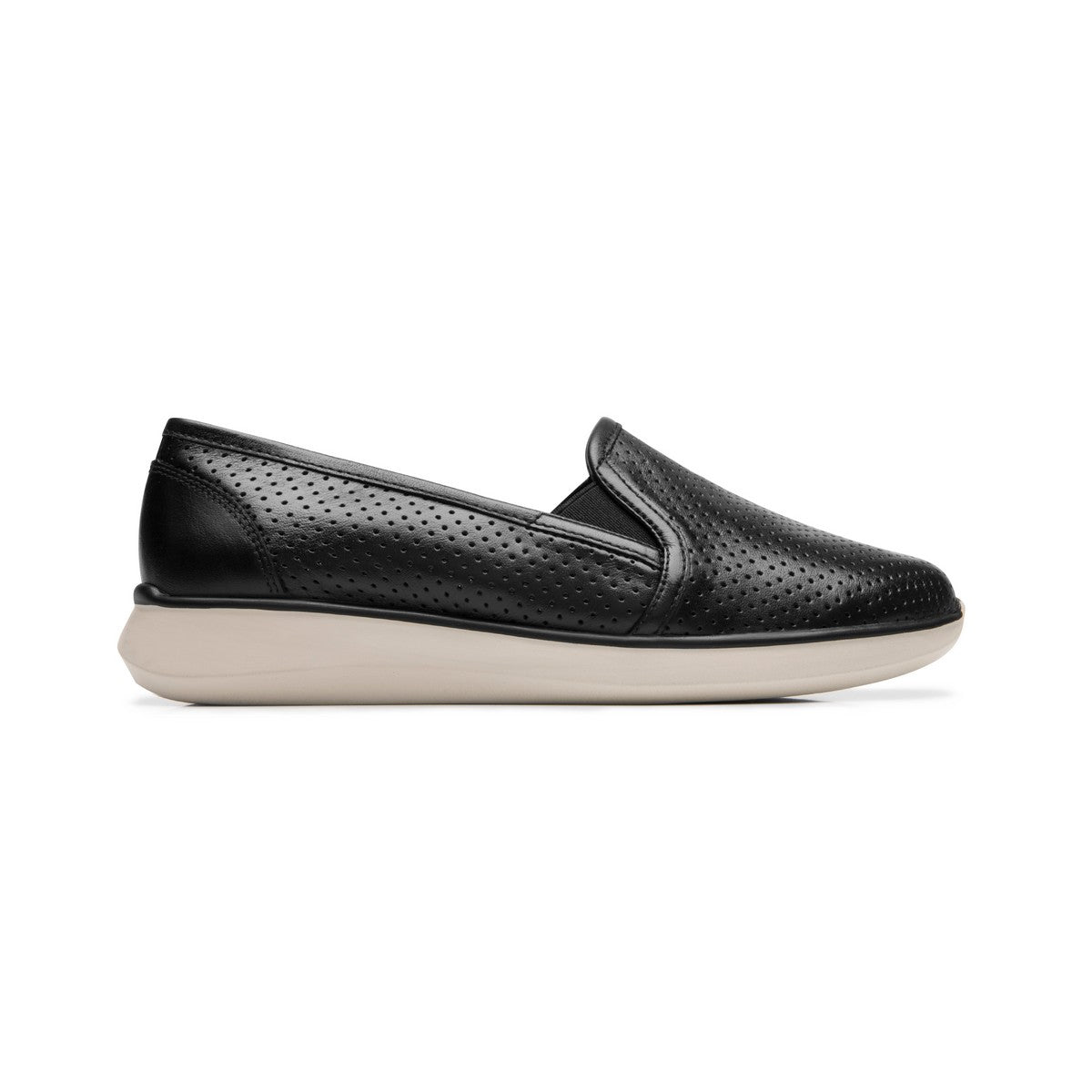 Mocasín negro FLEXI de piel con diseño perforado
