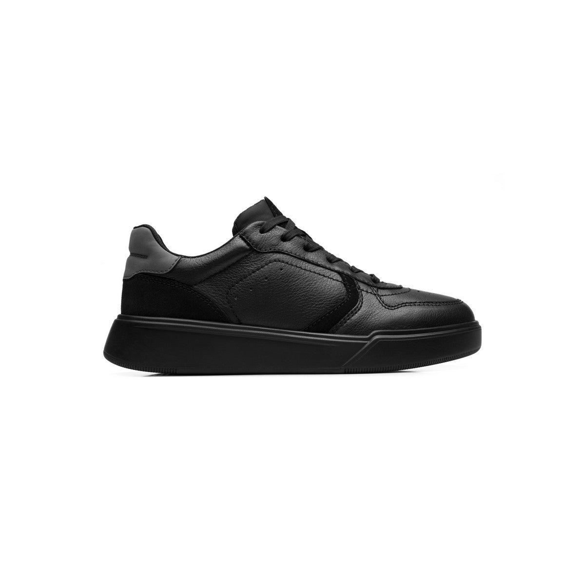 Tenis FLEXI negro con agujetas para hombre