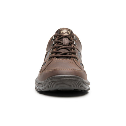 Zapato de caballero con cordones y ojales metálicos vista lateral