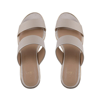 Sandalia casual de verano en color dorado con tacón corto para mujer