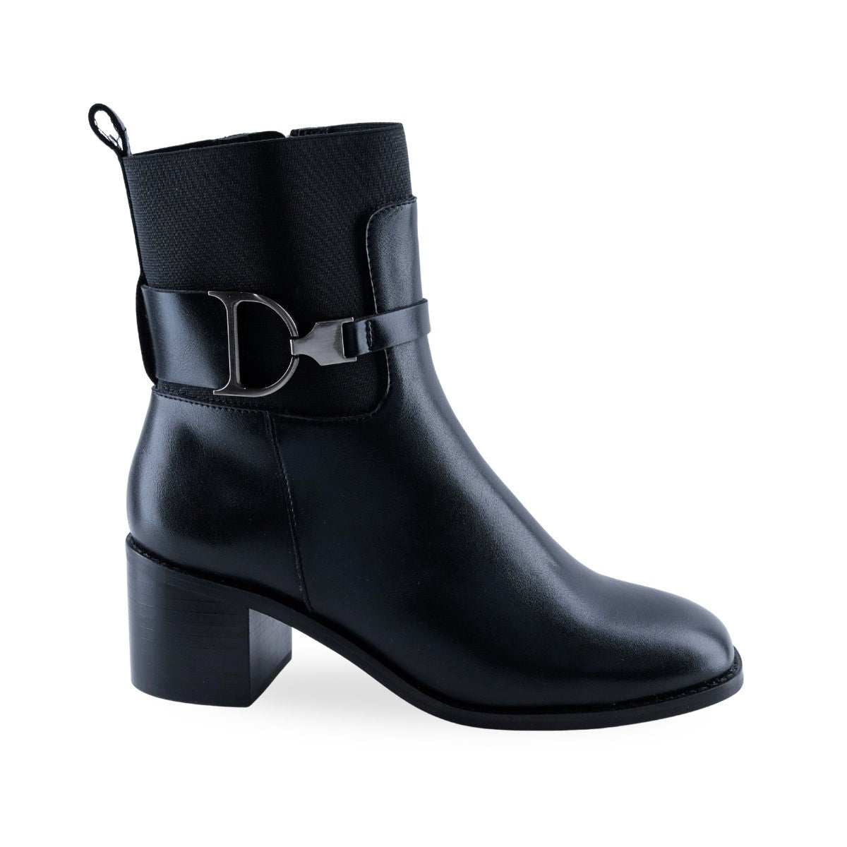 Bota corta negra para mujer con tacón y detalle metálico