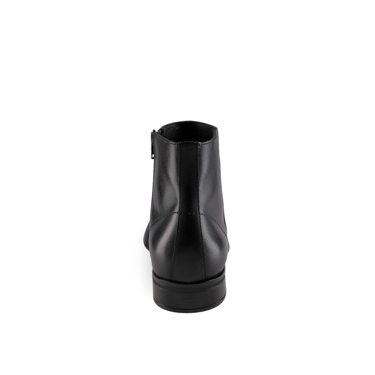 Botín Chelsea de piel mate negra para oficina y eventos formales