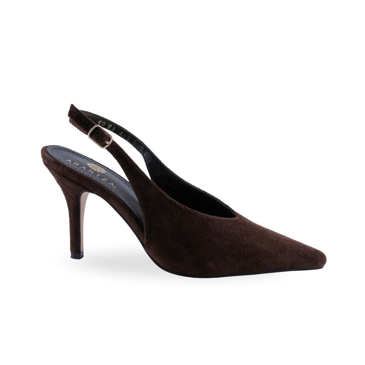 Zapato de tacón café tipo gamuza con tira delgada y hebilla lateral