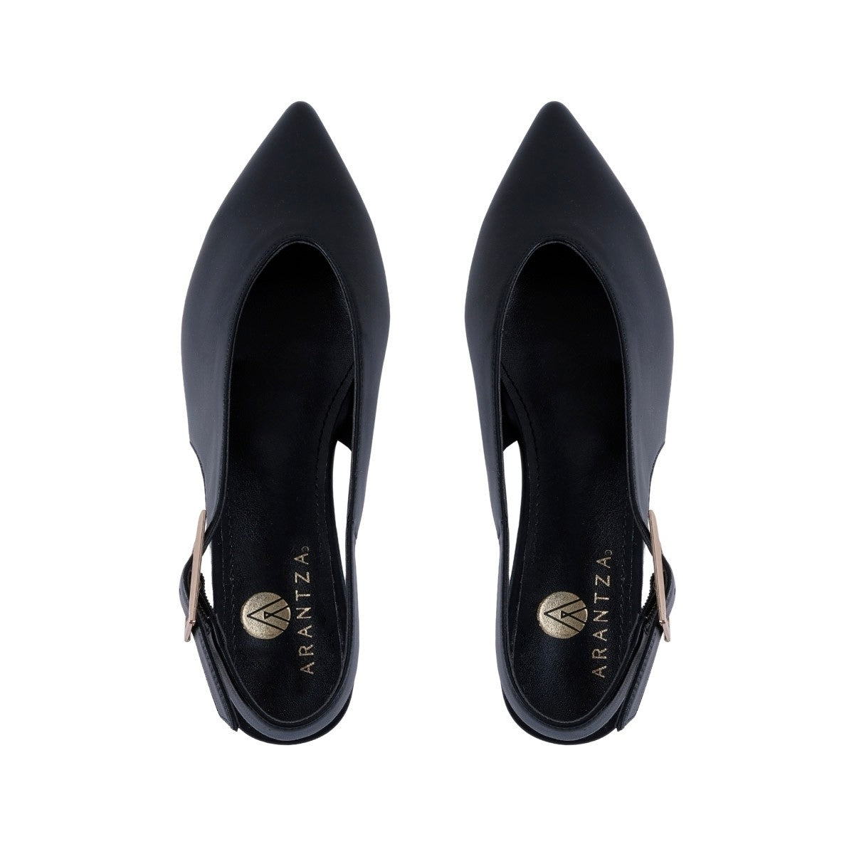 Zapatilla STS negra de punta fina y correa ajustable