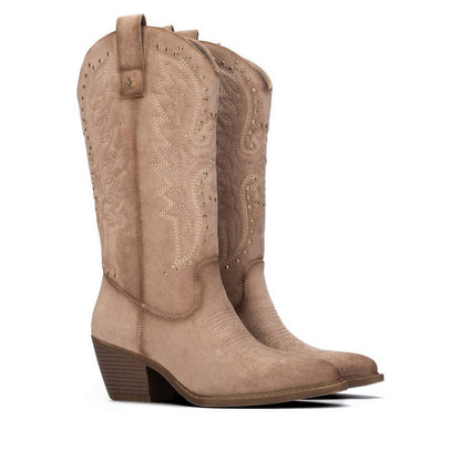 Bota XTI beige de gamuza con detalles metálicos