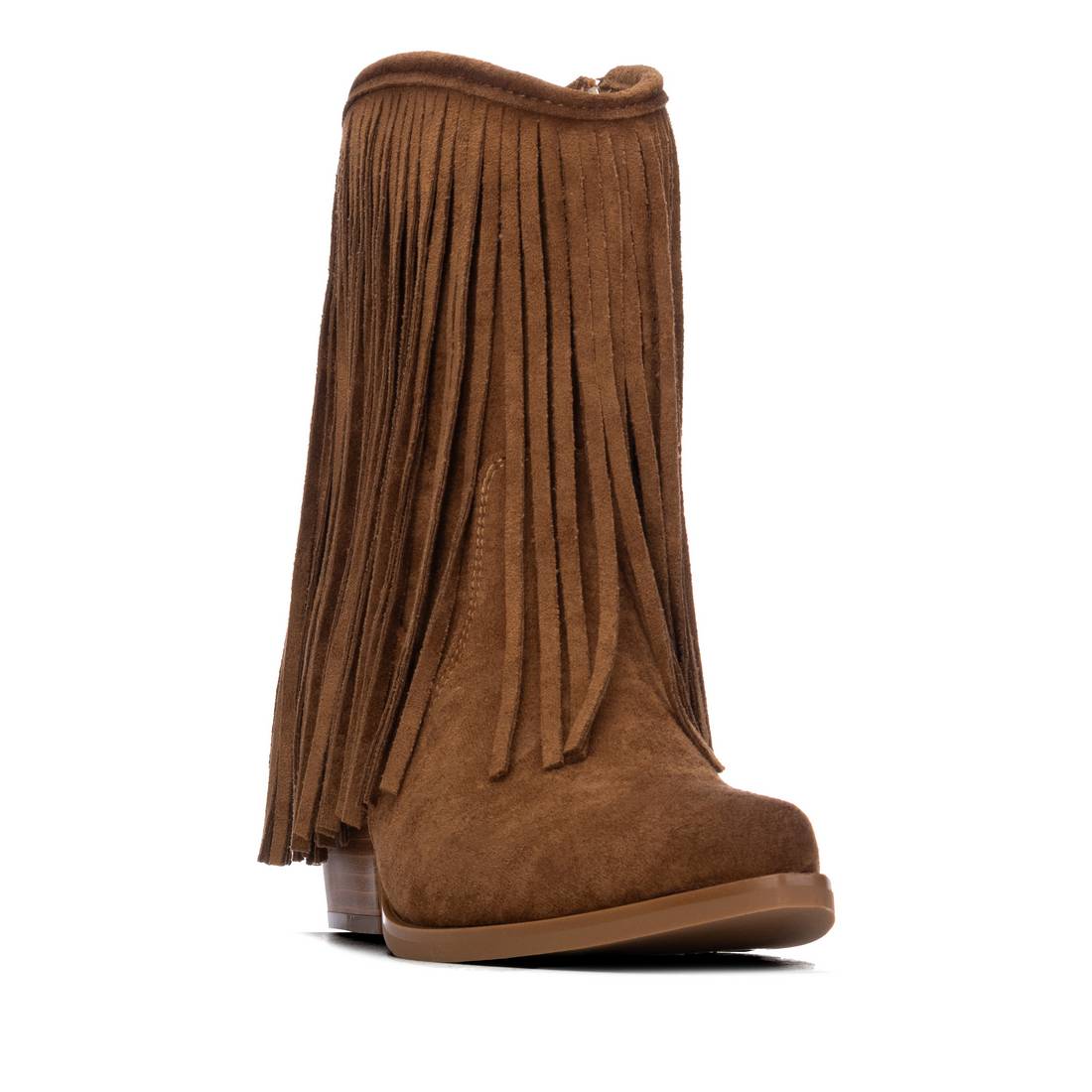 Botín western color camel con puntera puntiaguda y flecos frontales para mujer